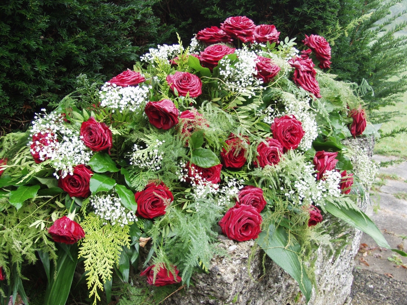 funeraire-ST TROPEZ-min_roses-61203